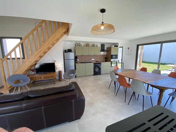 SAINT DENIS - maison 4 chambres - piscine - 113 m²