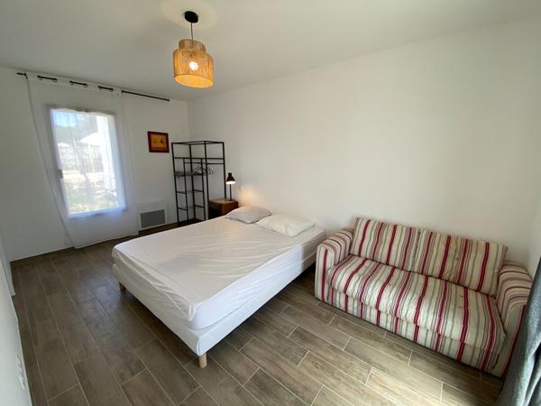 SAINT DENIS - maison 4 chambres - piscine - 113 m²