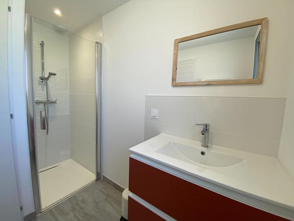 SAINT DENIS - maison 4 chambres - piscine - 113 m²