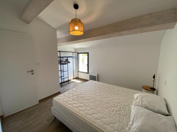 SAINT DENIS - maison 4 chambres - piscine - 113 m²