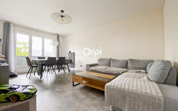 Appartement à vendre    3 pièces • 64 m2 Montluçon