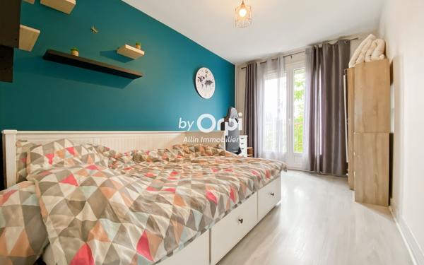 Appartement à vendre    3 pièces • 64 m2 Montluçon