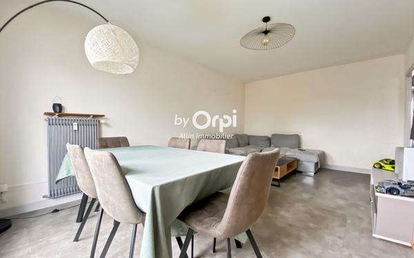 Appartement à vendre    3 pièces • 64 m2 Montluçon