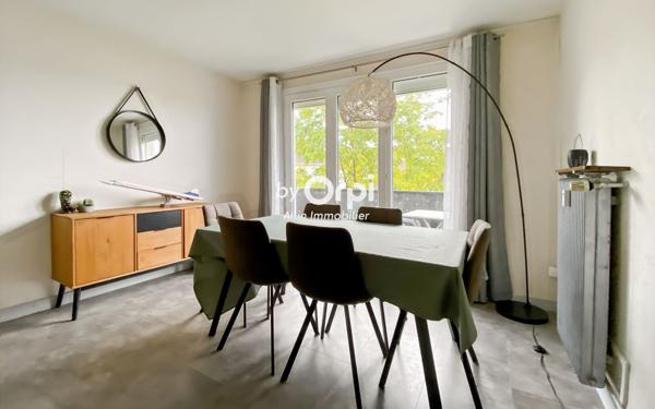 Appartement à vendre    3 pièces • 64 m2 Montluçon