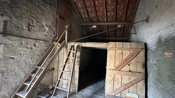 Maison à rénover intégralement avec grand terrain d'environ 3000 m2 – Bergerac (24)