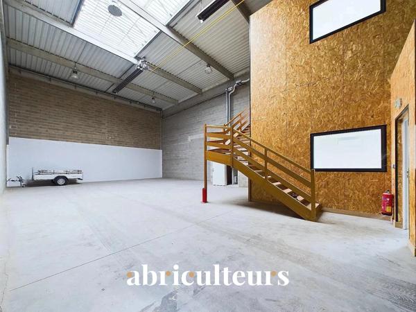 Local d’activité de 270 m² À 1h de Paris, au cœur d’une zone stratégique