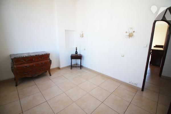 Bel appartement T2 (MAGNIFIQUE VUE MER) de 65m2 Carrez dans le quartier de Saint-Victor (7e).