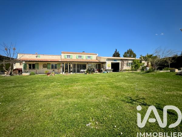 Maison à vendre 8 pièces 256 m² Arles