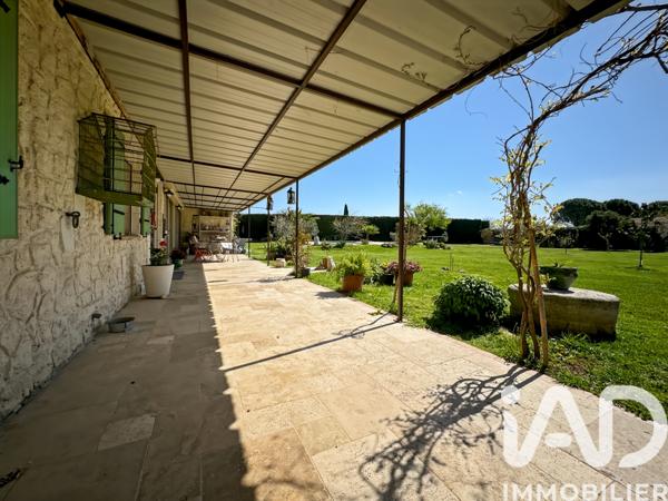 Maison à vendre 8 pièces 256 m² Arles