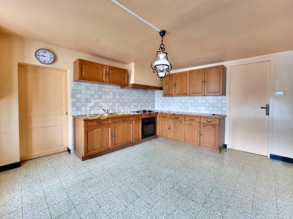 ** En EXCLUSIVITÉ ** Venez découvrir SANS TARDER cette maison en pierre située dans un village à 4 km de MAISON-ROUGE ( commerces de proximités, bus avec lignes régulières ) ainsi qu’à 10 km de Nangis ( gare SNCF, commodités et commerces ).

Cette maison d'environ 77 m² édifiée sur un terrain de 715 m², vous offre au rez-de-chaussée, une véranda, une cuisine dînatoire, un séjour, une salle d’eau, un WC indépendant et une chambre.
À l'étage vous disposerez d'une chambre et d’une pièce.
Une annexe attenante divisée en deux partie chaufferie et atelier, ainsi qu’un grenier vient compléter ce bien.
À l'extérieur vous bénéficierez également d’un grand préau, de plusieurs places de stationnement, d'un jardin entièrement clos et d'une terrasse.

Quelques travaux sont à prévoir.

Les ++ : Portail motorisé, fenêtres PVC double vitrage, porte d’entrée aluminium, chaudière gaz de 2021, grand préau, plusieurs places de stationnement ! 

N'attendez plus, contactez-nous !

Pour plus d'information n'hésitez pas à contacter Julien et Cindy LUCIANI au 06 52 63 33 63.