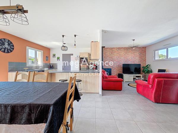 Maison à LA ROMAGNE, 49740 - 5 pièces 98m²