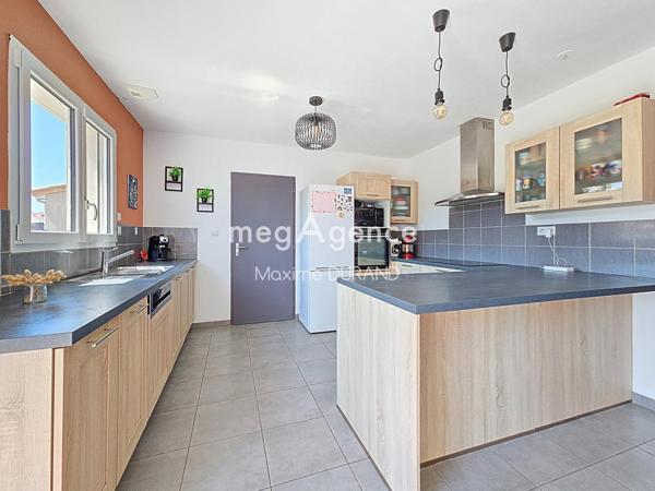 Maison à LA ROMAGNE, 49740 - 5 pièces 98m²