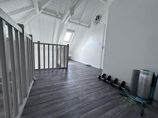 A VENDRE JOLIE VILLA T4 EN DUPLEX ET T2 EN RDJ SUR 1000 M² DE TERRAIN DANS SECTEUR RESIDENTIEL DE LA GRIPPIERE A PETIT-BOURG