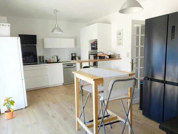 Vente                                                      Maison
                        
                     6 pièces                      175 m2                     à Saint-Sébastien-sur-Loire