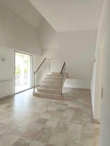 Vente                                                      Maison
                        
                     6 pièces                      175 m2                     à Saint-Sébastien-sur-Loire