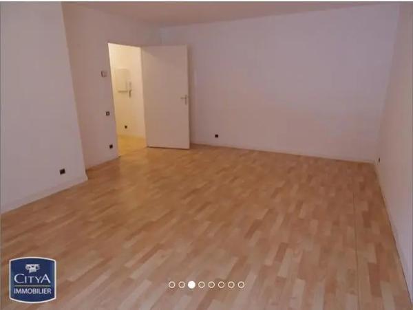 Appartement à louer 2 pièces 51.96m² Billère (64140)