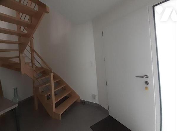 Maison 5 pièces à vendre, PONTIVY (56300)
Surface habitable : env. 143 m² | Terrain : 693 m² |...