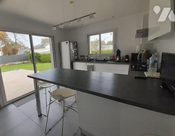 Maison 5 pièces à vendre, PONTIVY (56300)
Surface habitable : env. 143 m² | Terrain : 693 m² |...