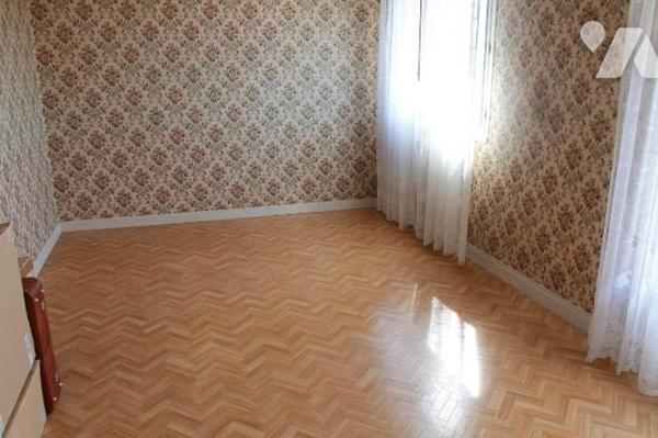 Nous vous invitons à découvrir cette maison individuelle construite en 1972 qui vous permettra ...