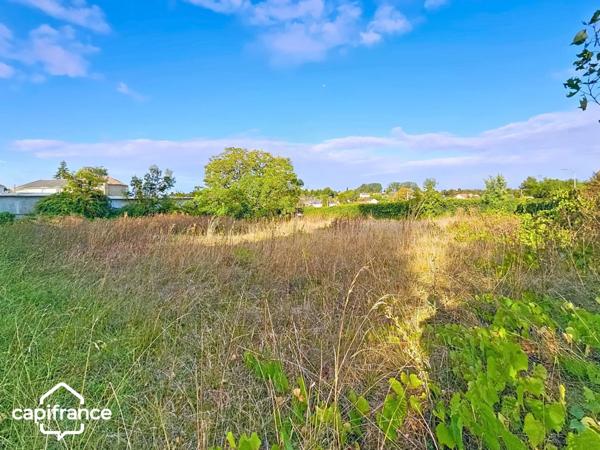 Maison avec potentiel de division parcellaire sur près de 3000 m², THOUARS (79)