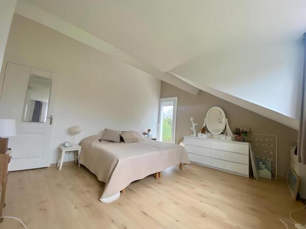 Isneauville ! maison familiale avec piscine et grand jardin