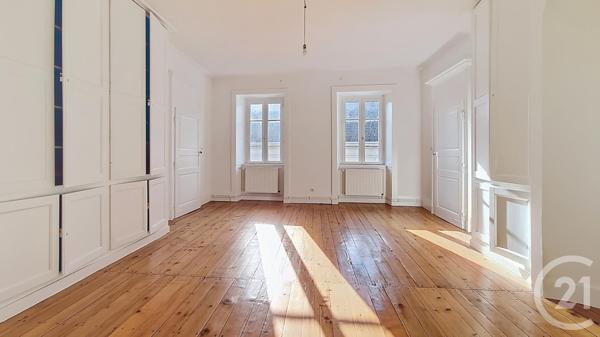 Appartement F7 à vendre  7 pièces - 180 m2 VESOUL - 70