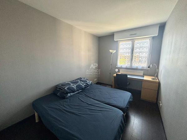 Appartement 4 pièces à vendre - Dernier étage avec balcon à Cergy Préfecture €270 000 ** - Référence 11232
