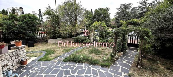 Maison à vendre 12 pièces de 270 m²