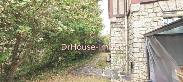 Maison à vendre 12 pièces de 270 m²