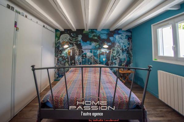 ROYAN - MAISON ANNÉES 30 AVEC PISCINE ET JARDIN PAYSAGÉ, PROCHE COMMERCES ET PLAGES