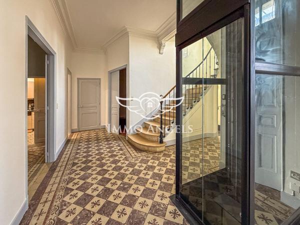 Maison de maître développant 262 m2, vue exceptionnelle