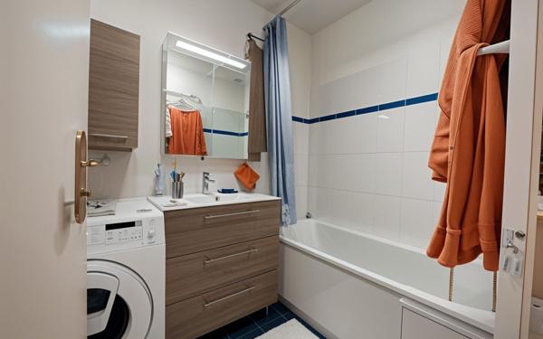 Appartement à vendre    3 pièces • 53 m2 Magny-le-Hongre