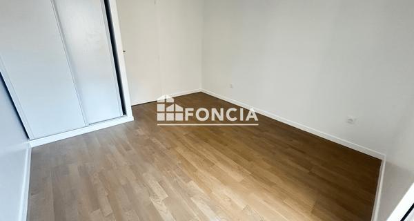 Location Appartement 3 pièces 71.95 m² - Châtenay-malabry 92290