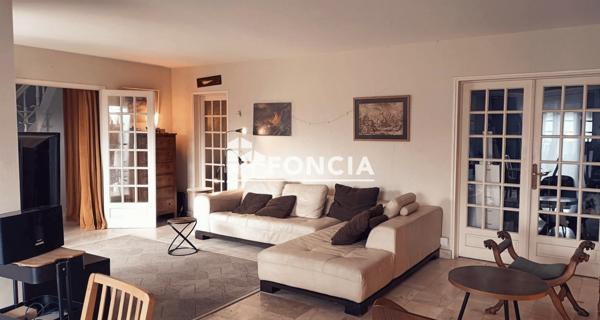 À vendre Maison 7 pièces 189 m² - Laval 53000