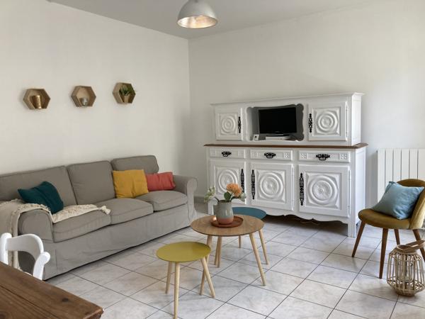 T3 au pied de la Grosse Horloge (HORLOGE 6/2)