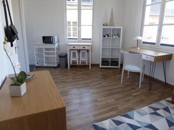 Location Appartement 1 pièce Rouen (76000) - Studio meublé à deux pas de la Place du Général de Gaulle