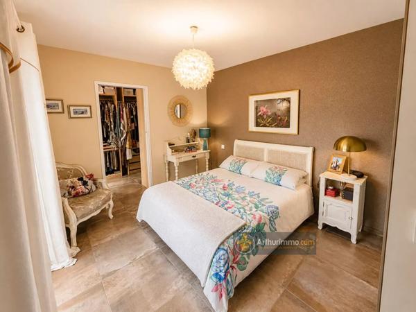 Vente Maison 6 pièces 145 m2 à Saint-Jean-de-Monts