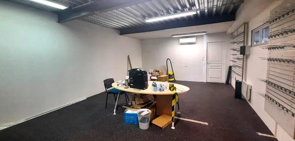 ocaux professionnels - bureaux 140 m², à louer – Périgny (zone d’activités)