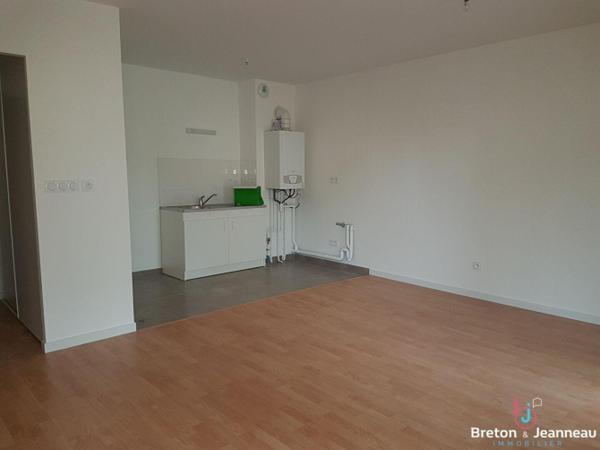 Appartement T2 dans résidence récente à Laval