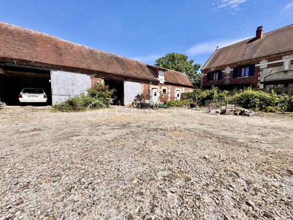 BSK immobilier vous proposes à la vente cette  belle grange non viabilisé située dans un corp de ferme.
 La toiture est neuve sur un côté,
 le tout à rénover entièrement pour investisseur ou amoureux de l’ancien sur 118 m² de parcelle.
Se trouvant sur la commune de Francières (60190)  qui offre à ses habitants un cadre de vie calme et agréable, au cœur d’un environnement rural préservé, tout en bénéficiant de la proximité des services et infrastructures indispensables à la vie quotidienne dans les communes voisines.
Elle est intégrée à un Regroupement Pédagogique Intercommunal (RPI), permettant la scolarisation des enfants dans un environnement adapté, structuré et encadré.
Votre agent commercial pour BSK Immobilier, Francis BRICOUT (EI) inscrit au RCS de COMPIEGNE(60) n° 909  770 273.