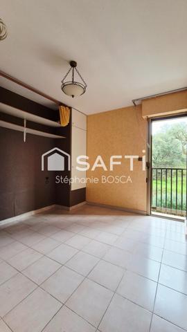 T4 À RÉNOVER, 2 TERRASSES, 2ème ÉTAGE AVEC ASCENSEUR