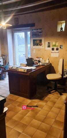 Propriété (ferme) avec 2 longères 330 m² + dépendances 640 m² et 20 ha de terre