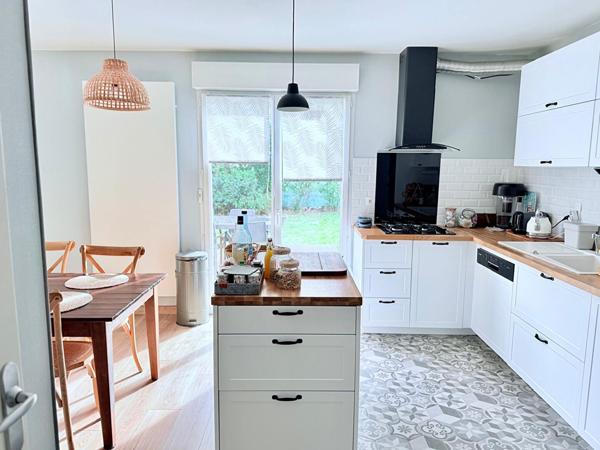 Maison familiale 6 pièces 160 m² Angers, quartier résidentiel proche Éventard