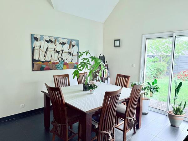 Maison familiale 6 pièces 160 m² Angers, quartier résidentiel proche Éventard