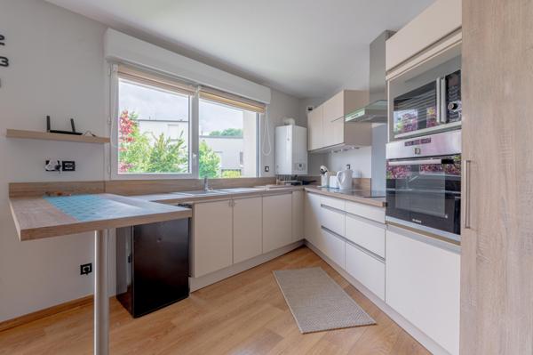 Noisy-le-Sec (93130) Appartement Duplex au calme avec terrasse et 2 parkings