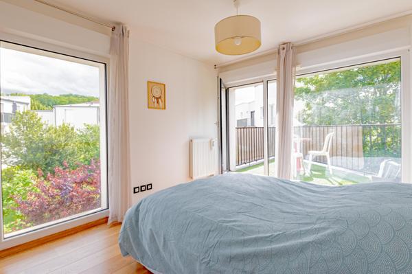 Noisy-le-Sec (93130) Appartement Duplex au calme avec terrasse et 2 parkings