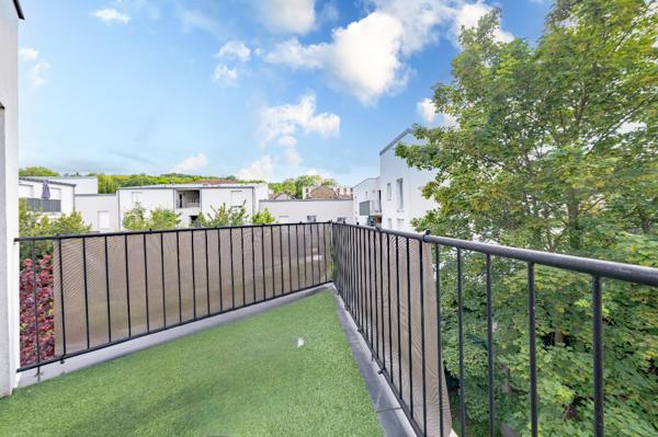 Noisy-le-Sec (93130) Appartement Duplex au calme avec terrasse et 2 parkings