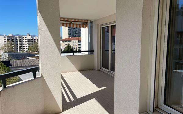 Appartement à vendre    4 pièces • 106 m2 Lyon 4