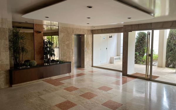 Appartement à vendre    4 pièces • 106 m2 Lyon 4