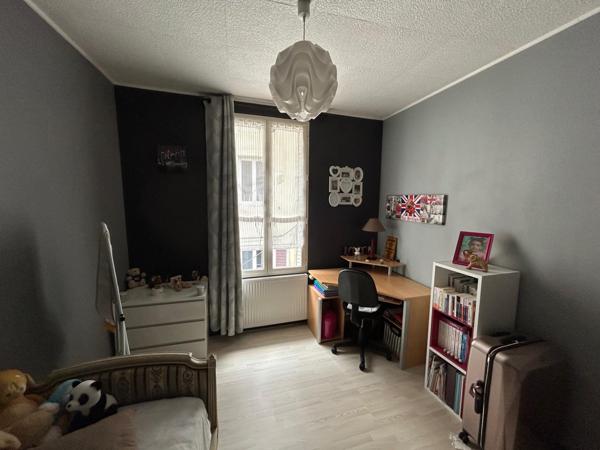 Maison, appartement, centre-ville de Cusset